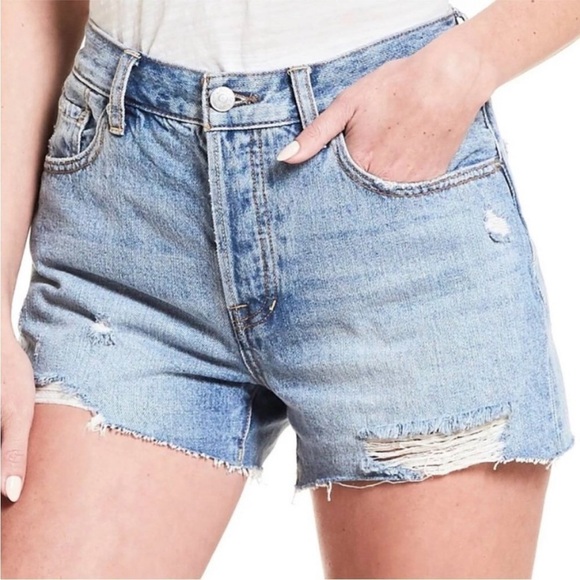 Free People We the Free Crvy Distressed Frayed Denim Shorts Size 28 - Picture 1 of 11